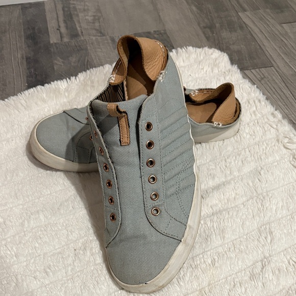 Billy Reid collab w/K-Swiss Gray and Tan Slip-On Shoes - Picture 3 of 6